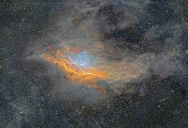 Una detallada fotografía de la Vía Láctea que ha tardado 12 años en hacerse