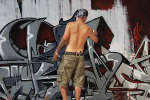 ‘Los graffitis salvaron mi vida’, el autor José Félix Valdivieso reflexiona sobre el arte urbano